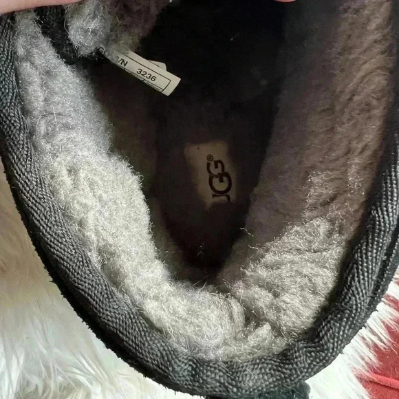 UGG Neumel Suede Wool Chukka Ankle Boots - Black, Size 12 (M) Men’s Winter Warm - Picture 5 of 11